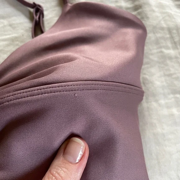 ALO Yoga Mauve Sports Bra - Picture 6 of 7